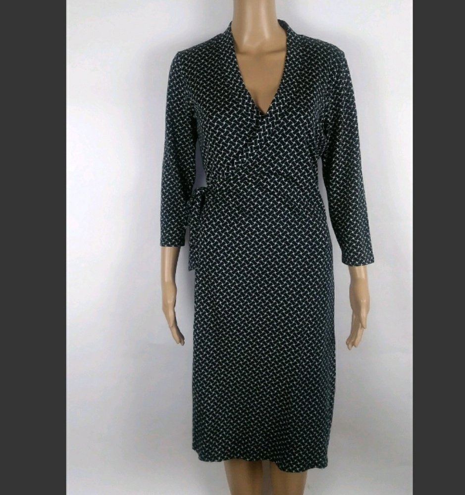Banana republic 74% silk wrap dress size m